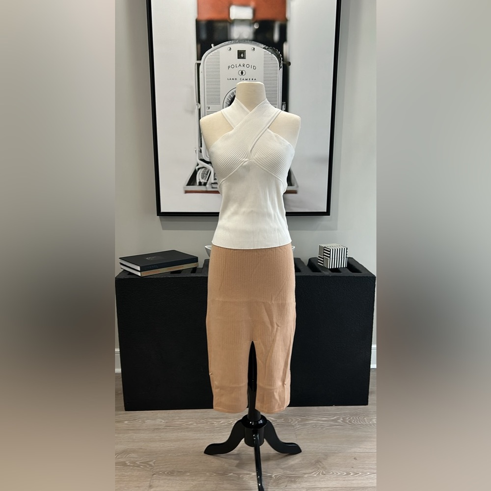 BRAND NEW OUTFIT! Ribbed Sweater with Fitted Skirt, White and Nude, Large, CUTE!